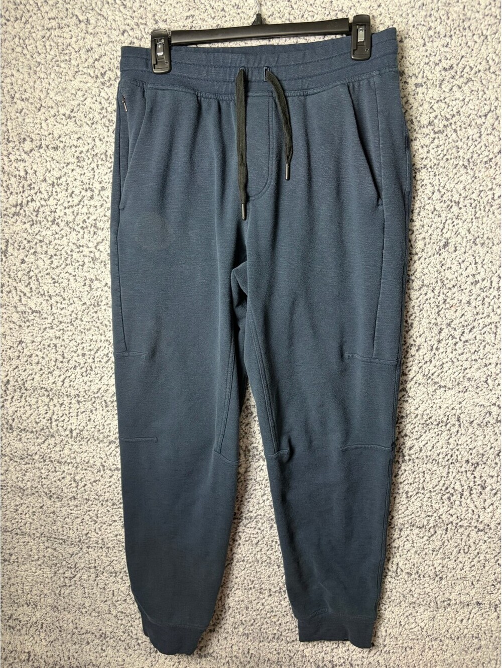 Lululemon Men’s Navy Jogger Sweatpants Sz Medium Style N60416